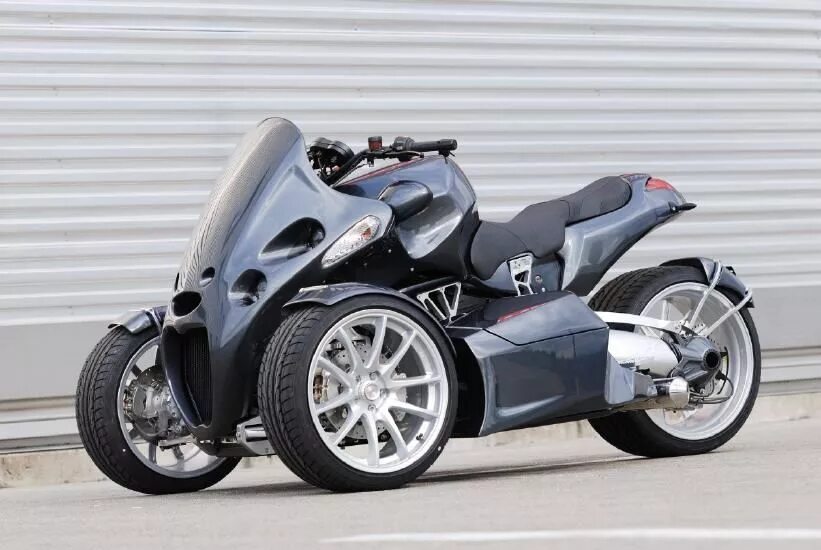 Трехколесный мотоцикл купить. Gg Taurus трицикл. Трайк мотоцикл БМВ. K1600 GTL Trike. Мотоцикл BMW r1800 трайк.