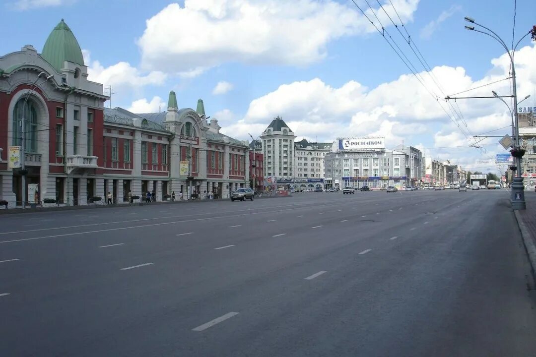 Красный проспект Новосибирск. Главная улица Новосибирска красный проспект. Красный проспект Новосибирск фото. Новосибирск достопримечательности красный проспект.