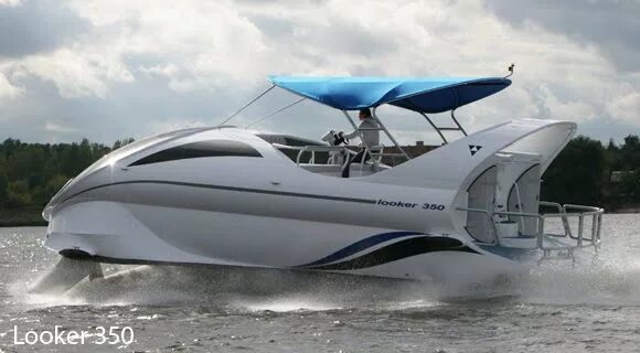 Insta looker. Прогулочный катер looker 1100. looker 350 катер. лукер 440. яхта лукер.
