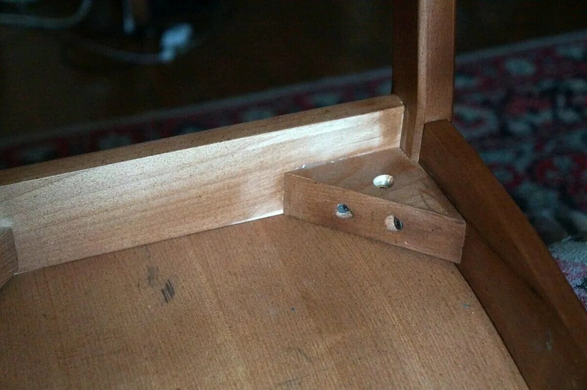 Профиль для гипсокартона 45 градусов. Как закрепить углы. Опора бруса 50*100. Крепление ножек к столу. Крепеж для деревянных полок.