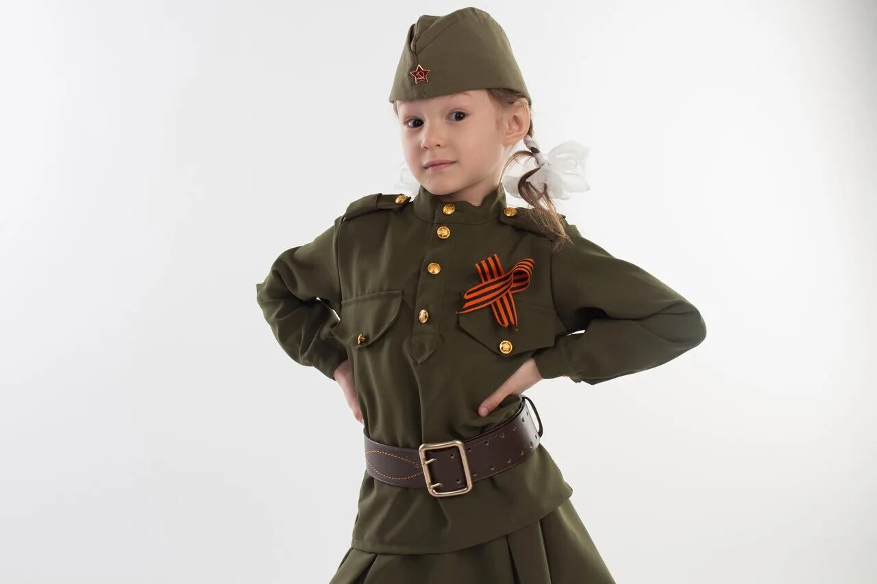 Военный костюм 9 мая. Детская Военная форма. Гимнастерка Военная детская. Костюм военный для девочки. Девочка в военной форме.