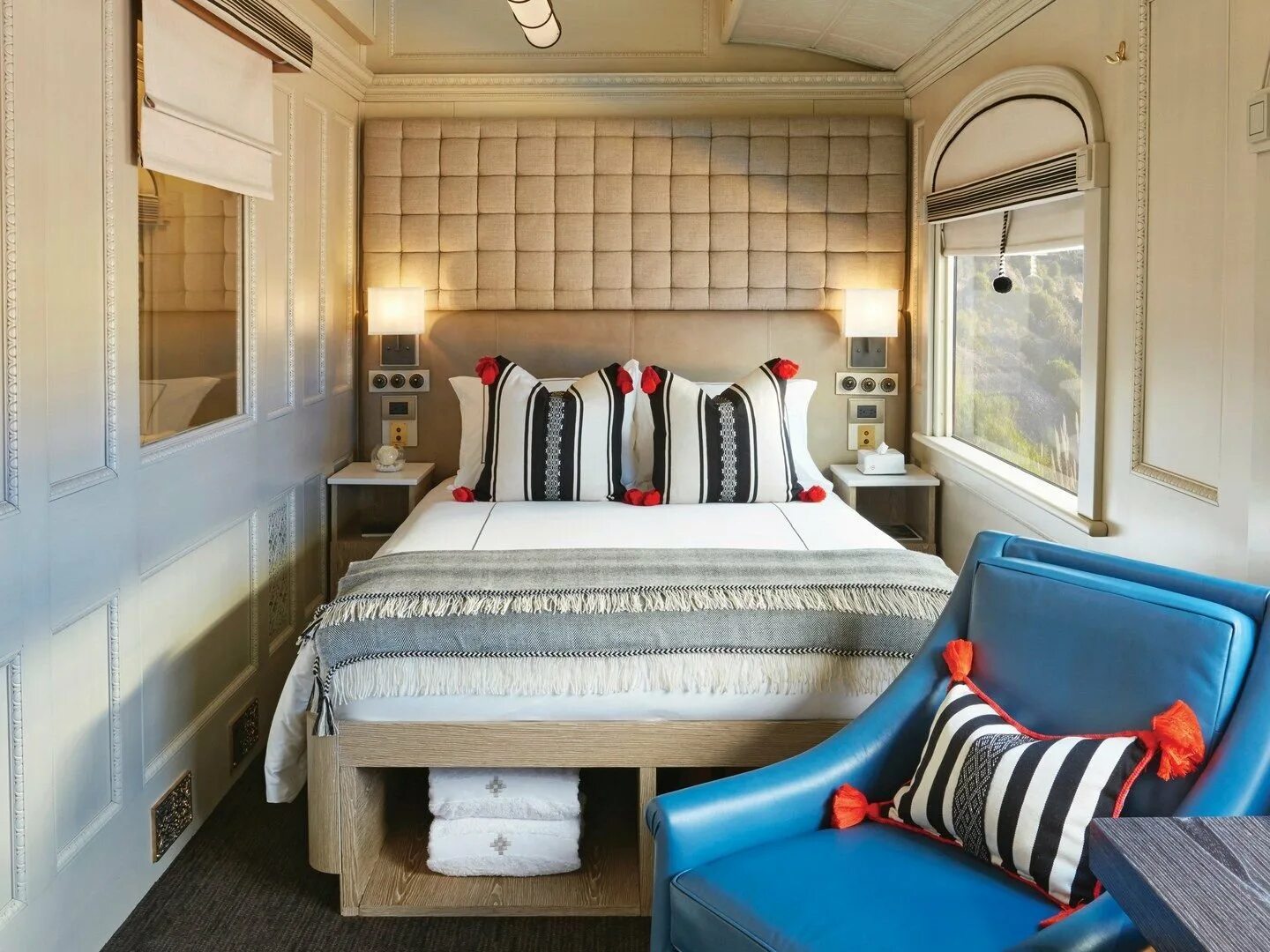 Как выглядит вагон люкс в поезде. Belmond andean explorer поезд. купе плацкарт и св. плацкарт люкс (св) купе. вагон люкс ржд.