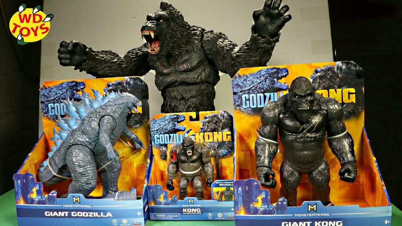 Игрушки против игрушек видео. Игрушки Годзилла против Конга 2020. Игрушка Кинг Конг vs Godzilla 2020. Кинг-Конг против Годзиллы 2020 игрушки. Кинг Конг игрушка 2021.