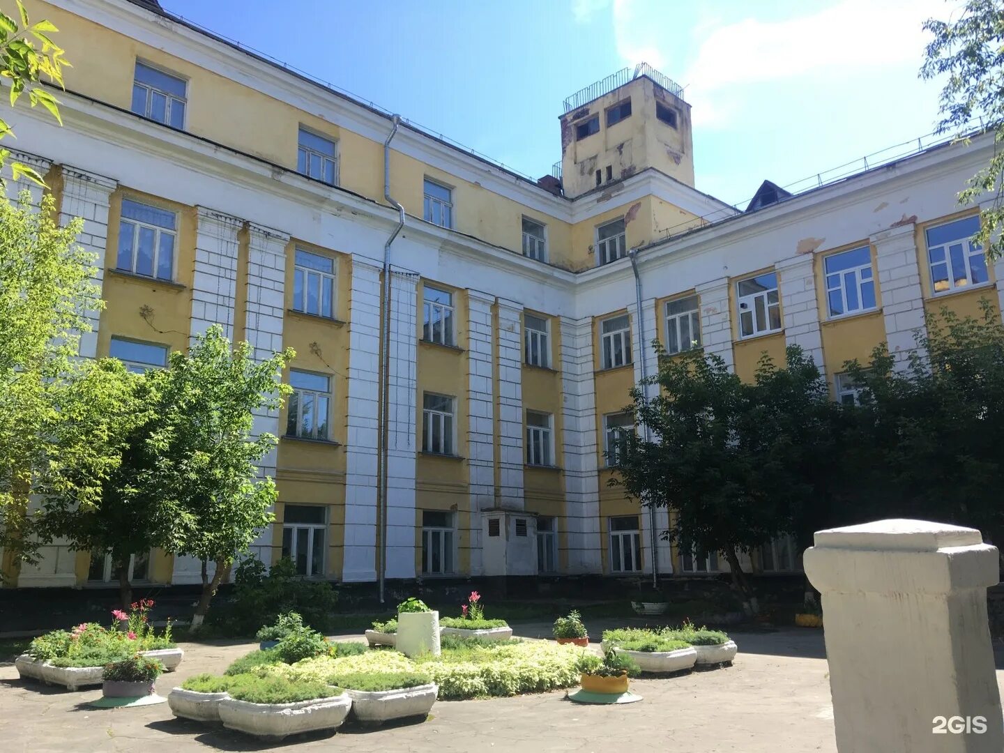 Школа 93 екатеринбург. Маоу гимназия 26 челябинск зарипова. Школа 93 ижевск. Школа 93 екатеринбург. Сайт 93 школа екатеринбурга.