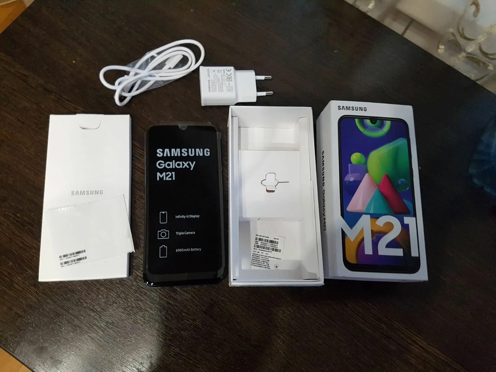 Самсунг а55 отзывы владельцев. Samsung Galaxy s21 комплектация. Самсунг галакси м21 s 64 ГБ. Samsung Galaxy m21 64 ГБ. Самсунг галакси м21 комплектация.