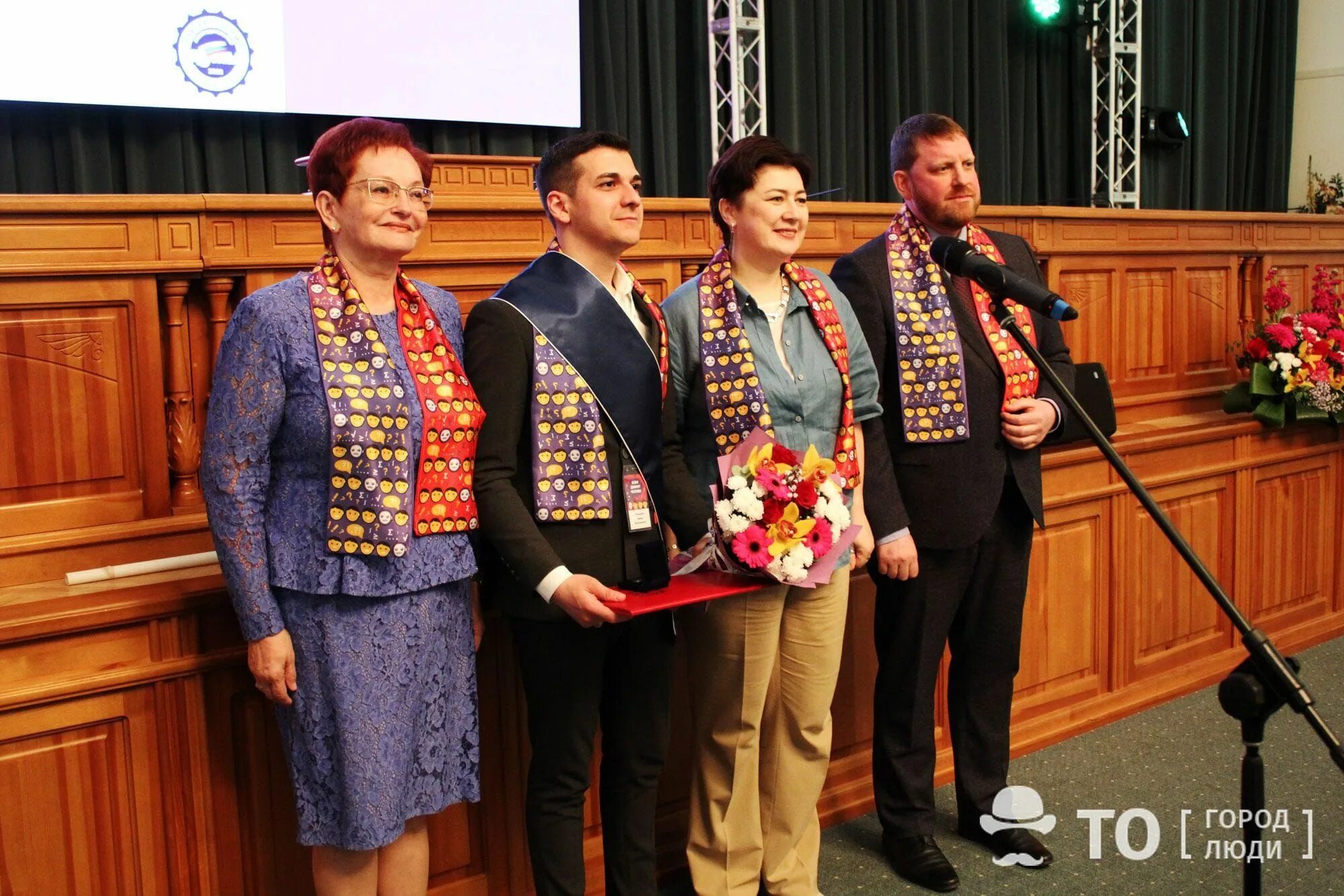 Премия законодательной думы томской области. Премия законодательной Думы Томской области 2022. Лауреат законодательной Думы Томской области 2022. Премия Думы Томской области. Лауреат премии Томской области.