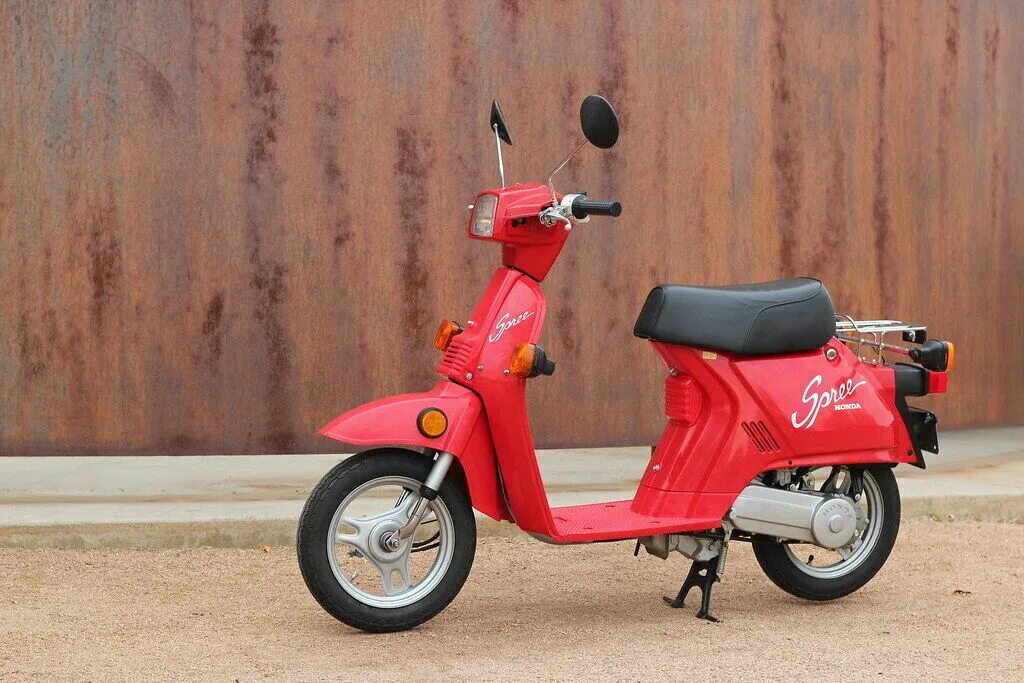 Honda nq50. Honda nq50 Spree. Honda 1985 Scooter. Yamaha Chappy. Скутер хонда москва