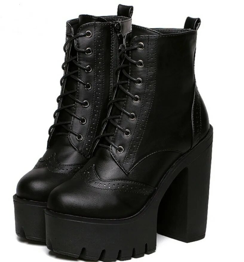 Сапоги ботильоны. Dr. martens ботильоны, demonia. черные ботинки на каблуке. ботинки на платформе. чёрные ботинки на платформе женские.
