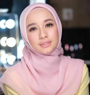 Cantik full