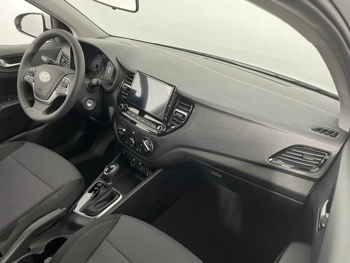 6 at, 2013,комплектация: elegance. Комплектность автомобиля. Skoda octavia a7 салон. Комплектация солярис 2011 1. Renault captur 2021.