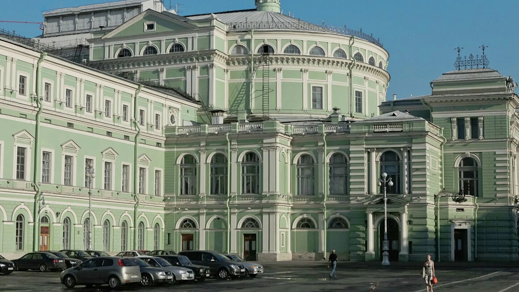 Санкт петербург здания театров. Театр Мариинка в Санкт-Петербурге. Здание Мариинского театра в Санкт-Петербурге. Мариинский театр Петербург. Мариинский театр здание.