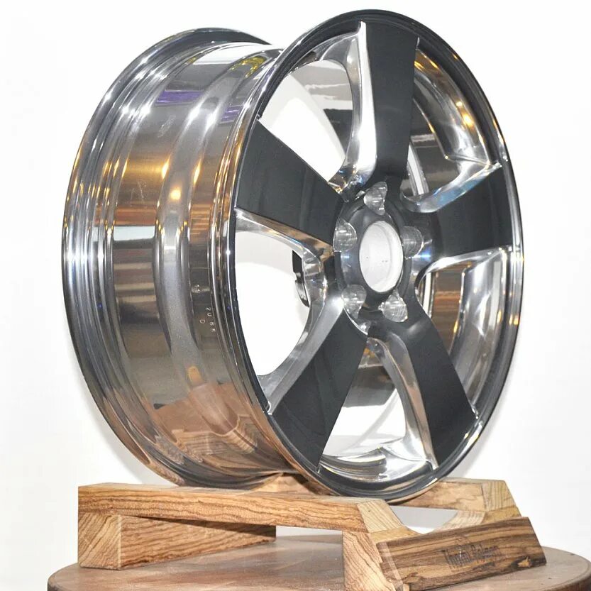 Полировальные диски зорг. Диски r22 хром американские. Зеркальные диски. Полированный алюминий диски. Диски 23 радиус.