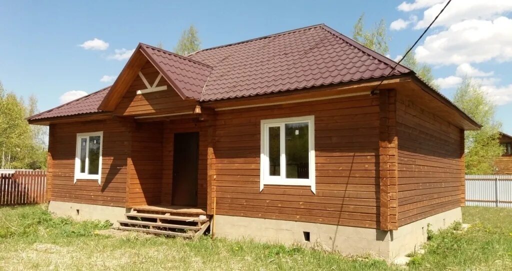 Дом со всеми удобствами в деревне. Одноэтажный дом в снт. одноэтажный дом дачный 50 км. одноэтажная дача в снт подмосковье. чеховский район одноэтажный дом.