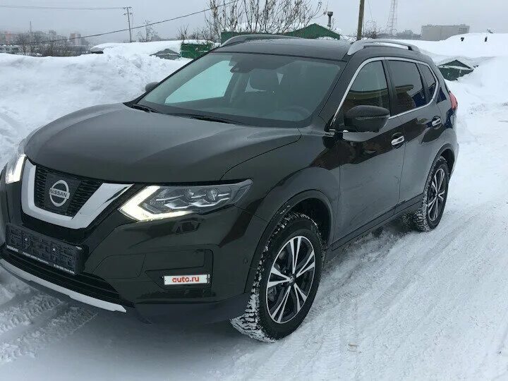 Галереи Nissan X-Trail 2019 года. VERcity