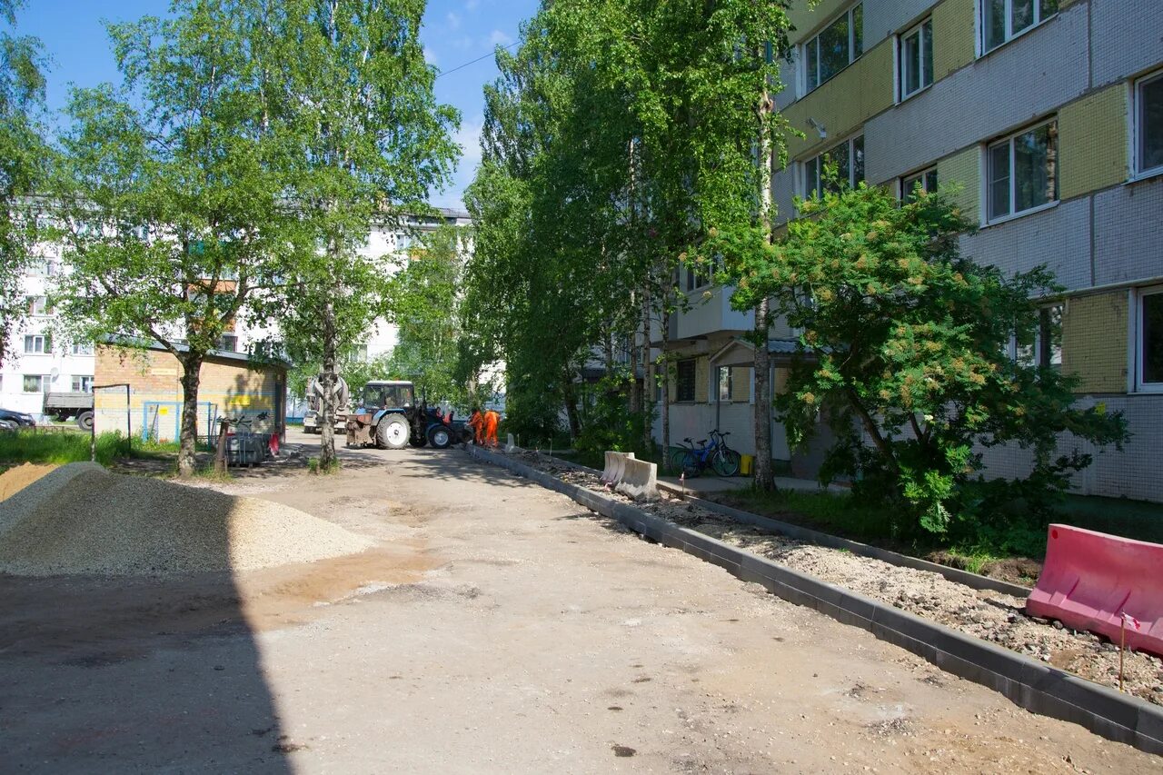 Ухта ул 40 лет коми. Космонавтов 15 ухта. ухта проспект космонавтов 15. 40 лет коми ухта.