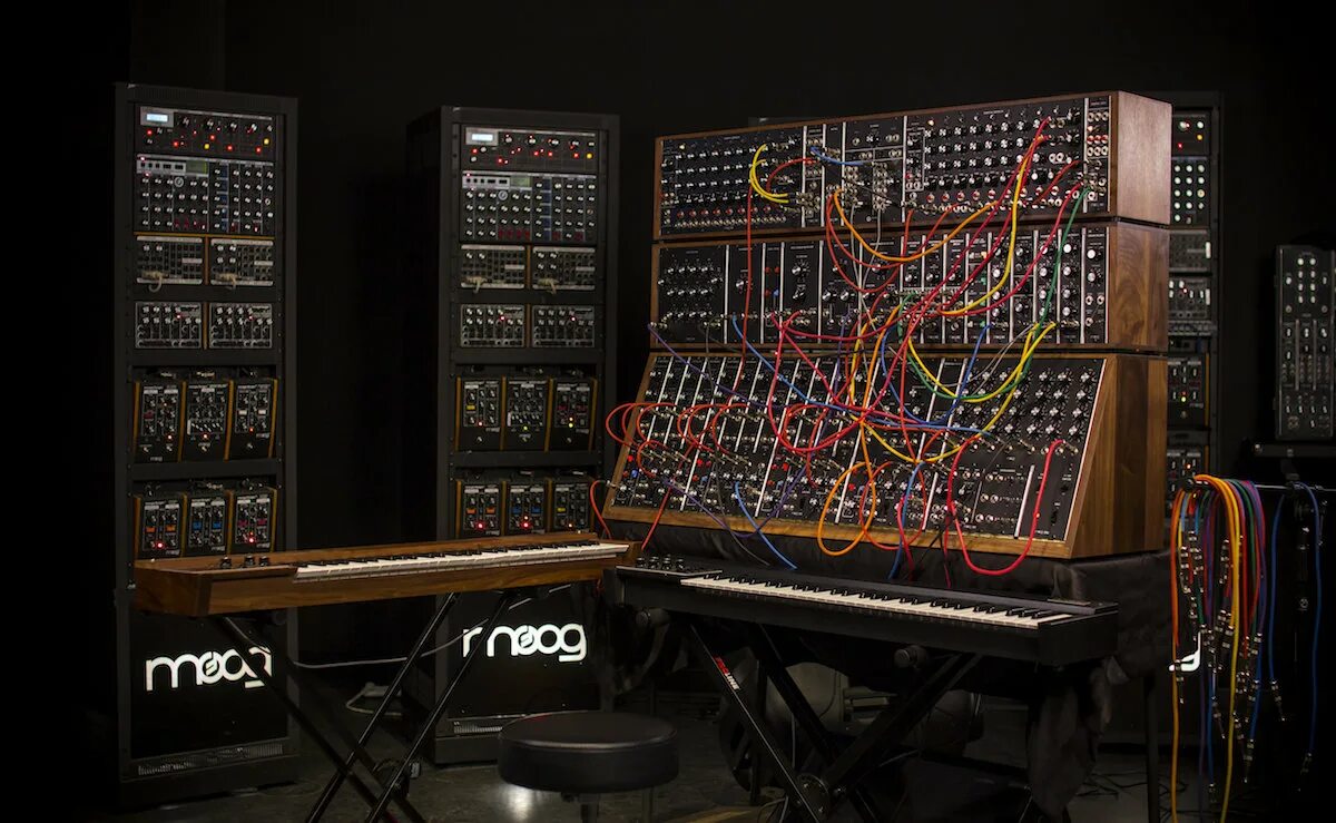 Synth palace