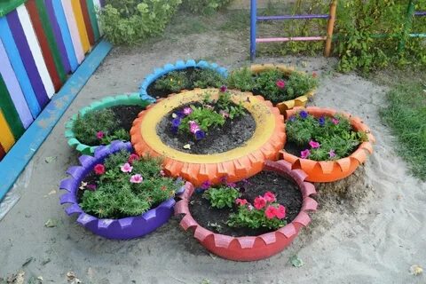 Клумбы для цветов из шин