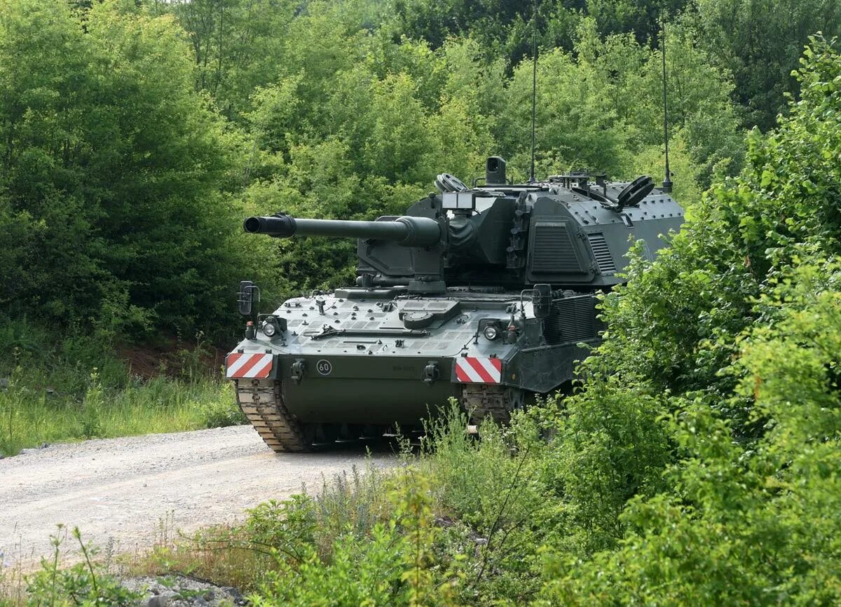 Groza, москва лазертаг. Основы информационной безопасности курс лекций. Сау pzh 2000. Pzh 2000 стрельба настилом. Немецкая самоходная гаубица pzh 2000.