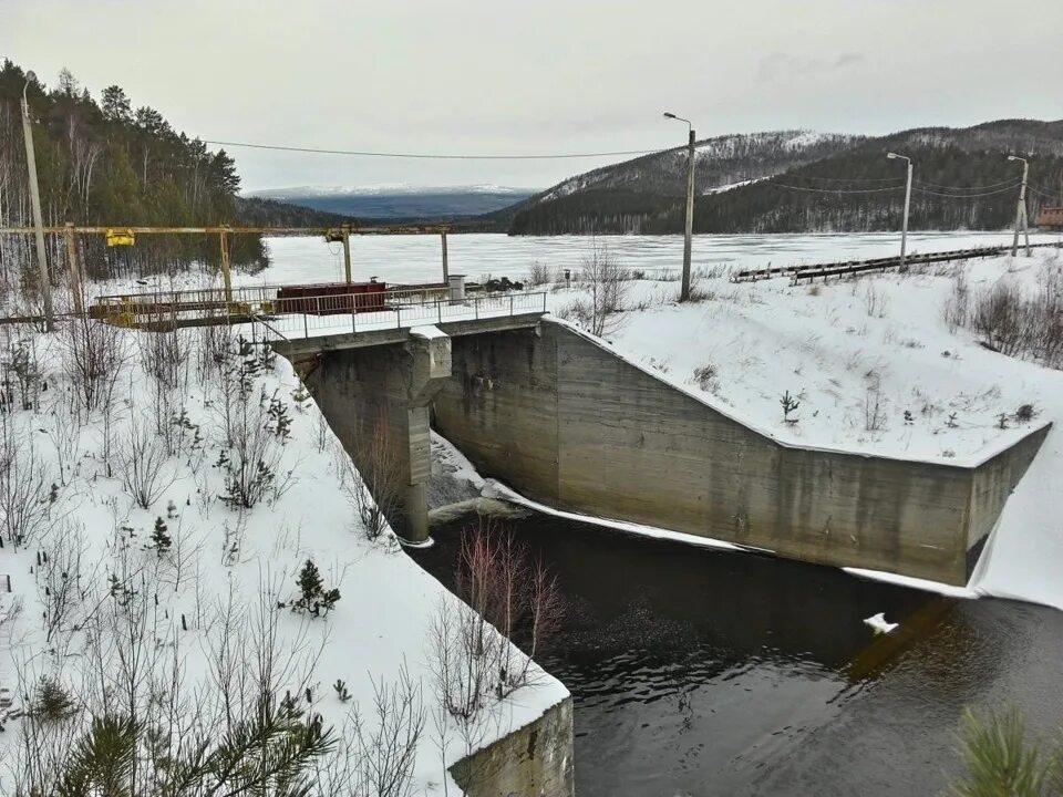 Платина омск. Карабашская ГЭС. Нурек платина. Платина Талдан. Карабашская плотина.