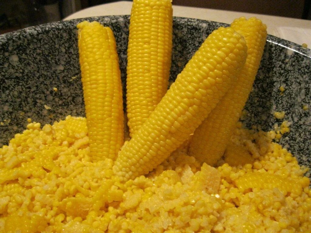 Кукуруза початки свежемороженая. Хранение початков кукурузы. Кукуруза в початках заморозка. Кукуруза (зерно).