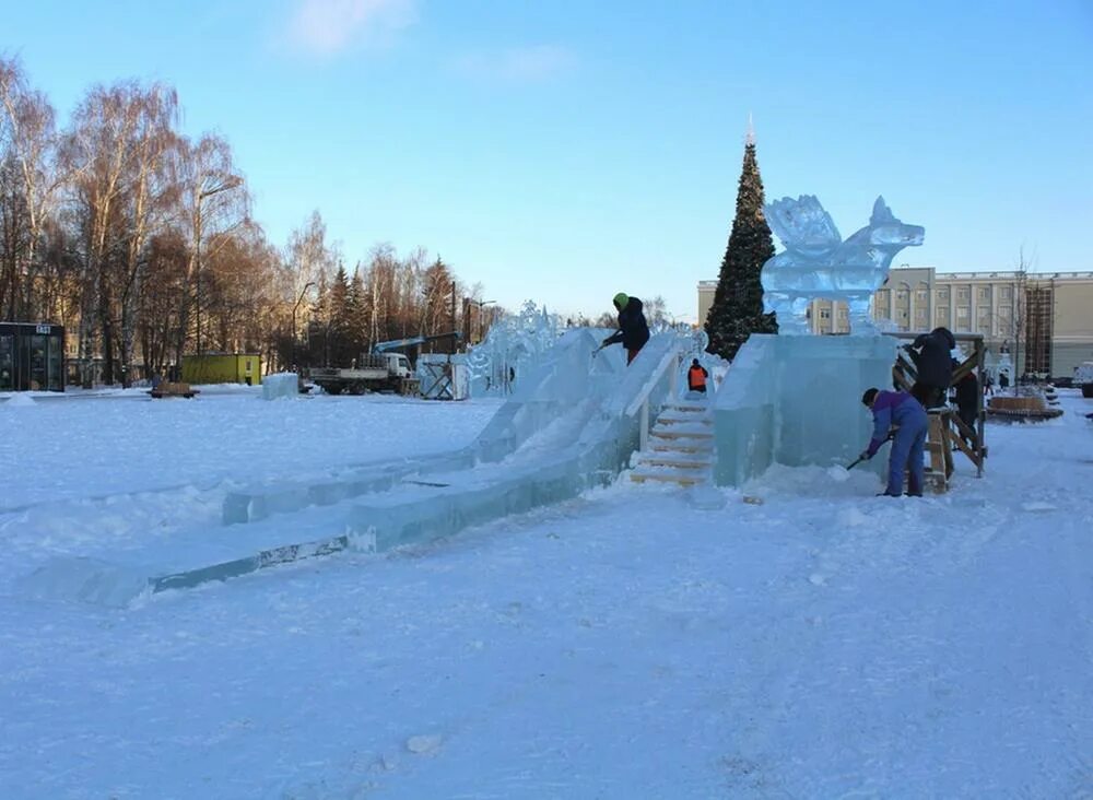 Козий парк ижевск каток. Ижевск жк красные горки. Красная горка ижевск. Горка ижевск. Горка ижевск.