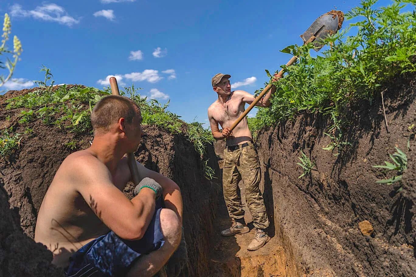 Американские солдаты на Украине. Оружие ВСУ Украины. Большой солдат. Украинские горы Донбасс. Новости украины сегодня иносми