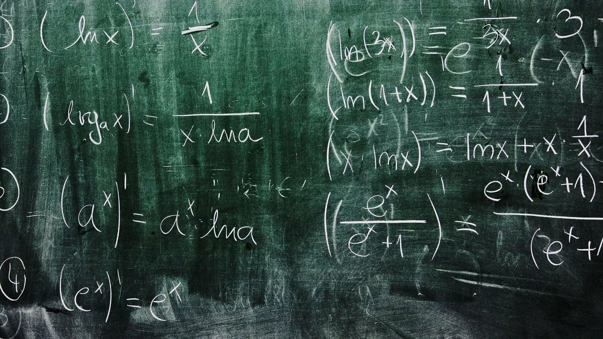 Https math. Доска с математическими формулами. Математические обои. Математические решения на доске. Обои для математиков.