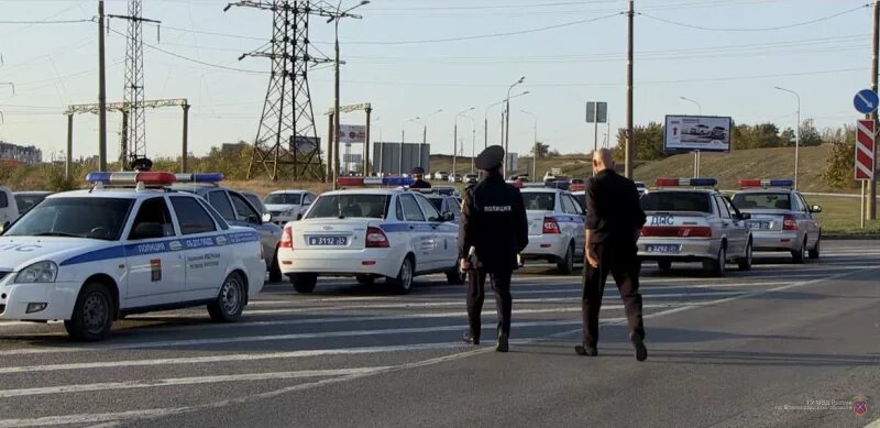 Телефон гаи волгоград. ДПС Волжский. Волгоградские машины ДПС. ДПС Волгоград. Машина ДПС Волгоград.