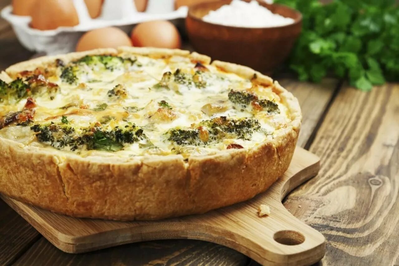 КИШ Лорен. КИШ Лорен (Quiche Lorraine). КИШ Лорен с грибами. Французская кухня КИШ Лорен.