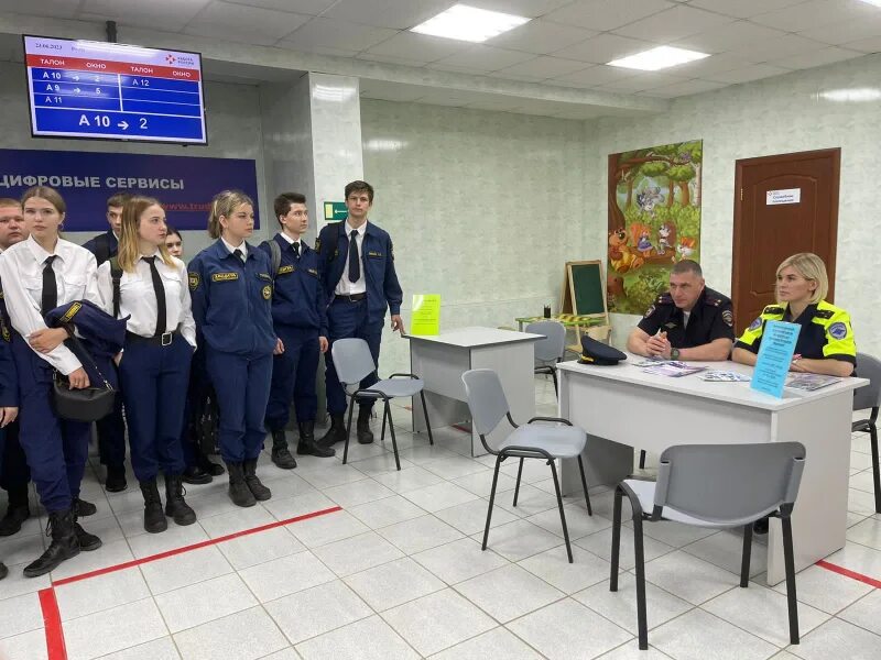 Центр занятости мценск. Центр занятости орел. Государственная биржа труда. Центр занятости населения смоленск. Центр занятости населения мценск.