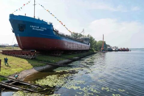Спуск судна на воду