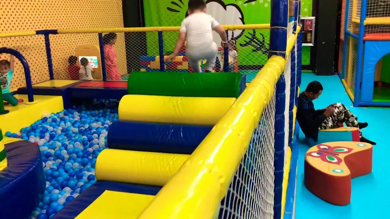 Игровые комнаты в камышине для ребенка. Туто-круто развлекательный центр. Парк тутокруто в екатеринбурге. Орион туто круто калуга. Туто круто екб.