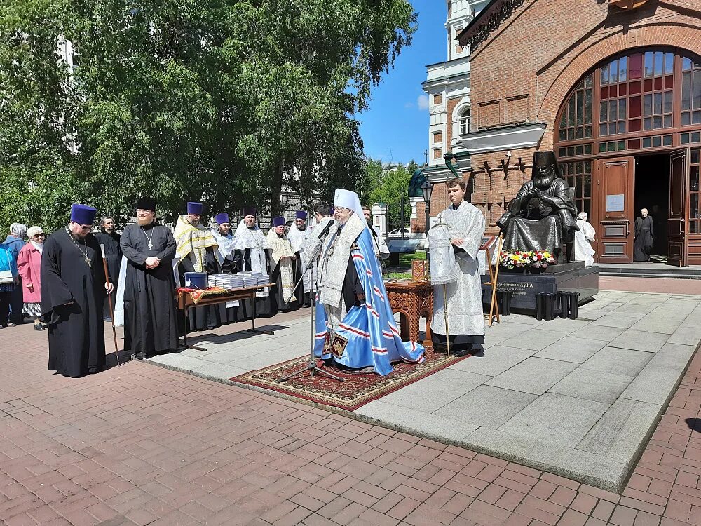 Войно Ясенецкий храм Красноярск. Храм святителя Луки (Войно-Ясенецкого) Красноярск. Храм святителя Луки архиепископа Красноярского. Красноярское государственное бюджетное учреждение здравоохранения