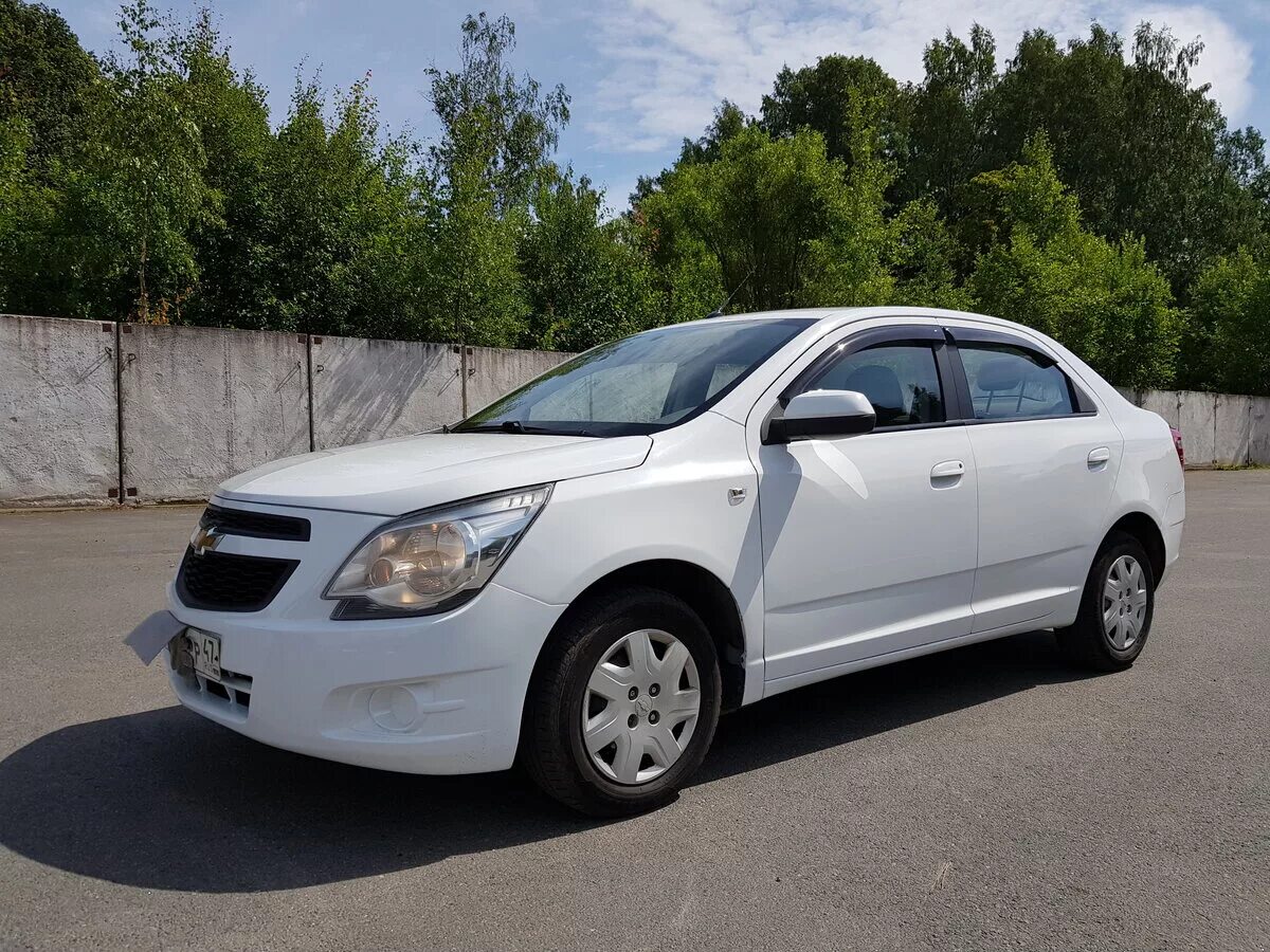 Шевроле кобальт купить в спб. Chevrolet Cobalt 2012. Шевроле кобальт белый. Chevrolet Cobalt 2012 белый. Chevrolet Cobalt SD 2012.