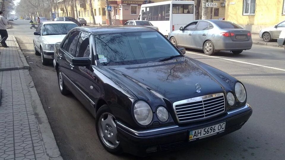 Лупатый модель. Лупатый мерседес модель 2007. мерседес 220 лупатый. лупатый мерседес w210. mercedes w210 армянский.