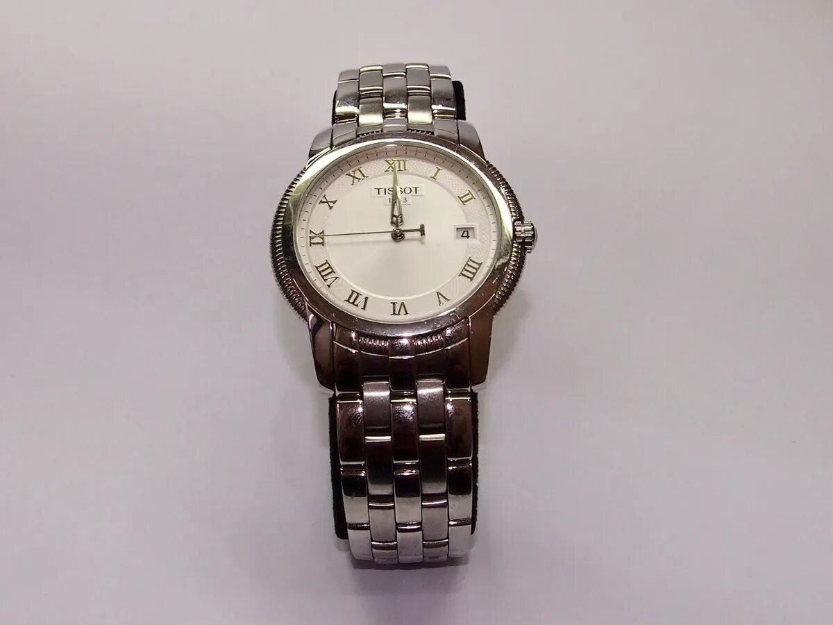 Tissot sapphire crystal 1853. Tissot 1853 classic. Stainless steel часы tissot. Tissot 1853 stainless steel. Часы tissot prc 200.