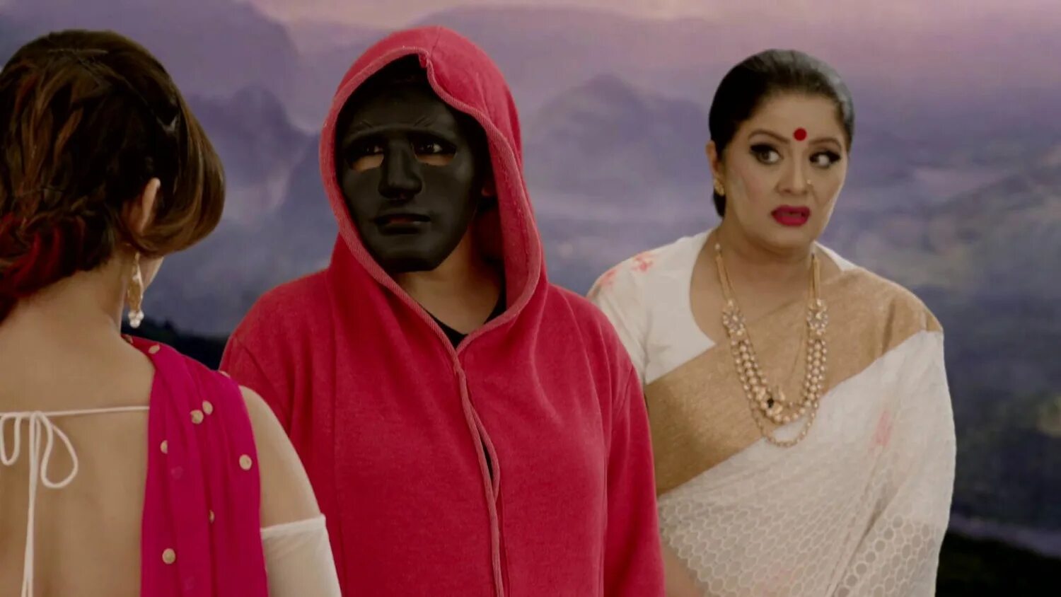 ниа шарма змея. Naagin. женщина змея индийский 6. нагин ханяфи. муни рой adaa khan.