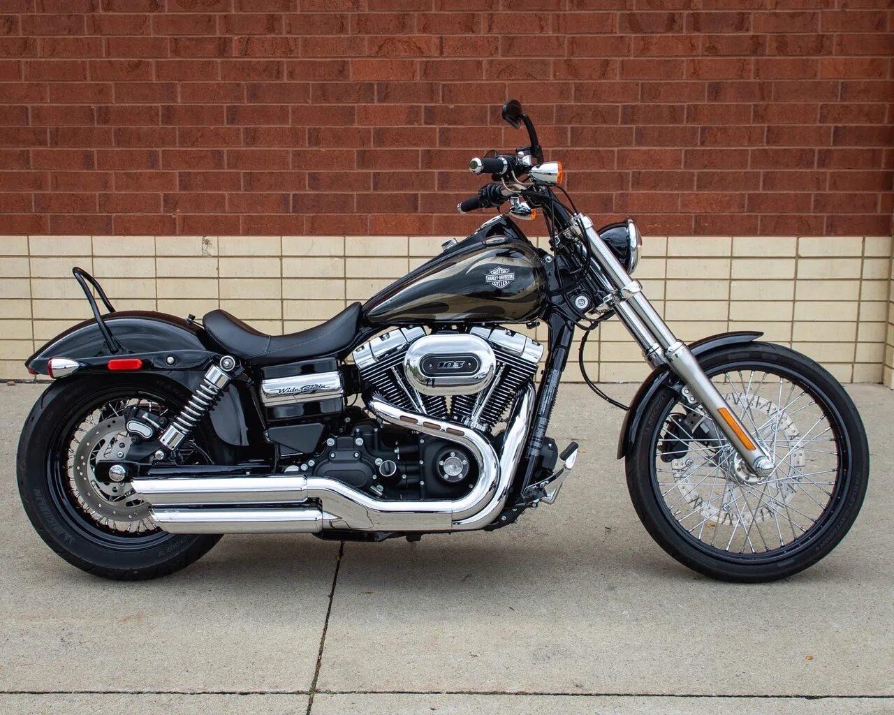 Harley davidson dyna glide. Harley davidson dyna glide. Harley-davidson dyna wide glide цепь. Harley davidson dyna sons of anarchy. Harley davidson dyna glide.