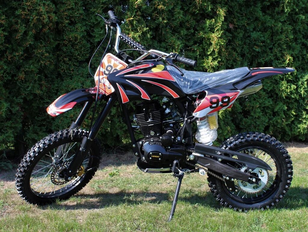 Бсе 200 отзывы. Racer bse 200. Барс 250 эндуро. Питбайк bse 200. Bse 200 кубов.