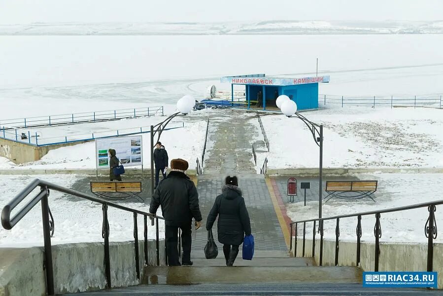 Погода николаевск волгоградской области на месяц. Набережная Николаевск Волгоградская область. Волгоградская область город Николаевск набережная. Пристань Николаевск Волгоградская область. Город Николаевск Волгоградская область новая набережная.