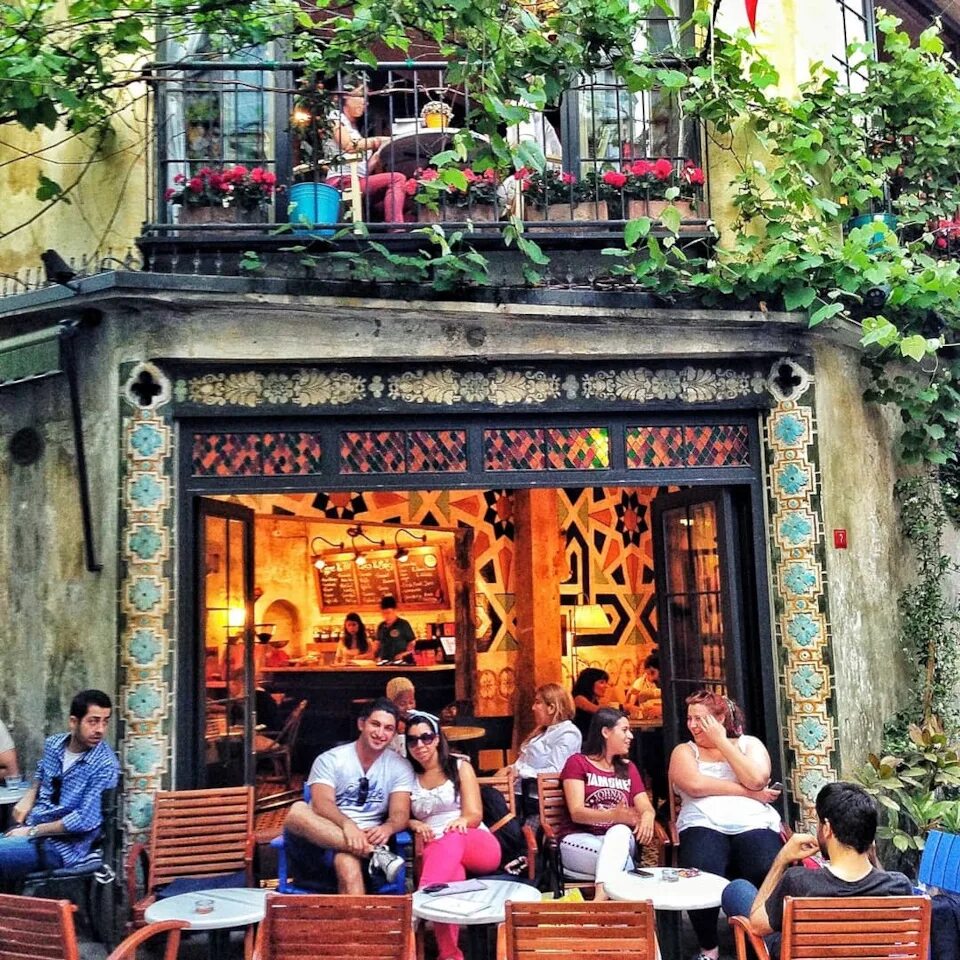 Nearest cafe. Истамбул кафе турция. кафе лебон стамбул. karaköy турция. botanic cafe стамбул.