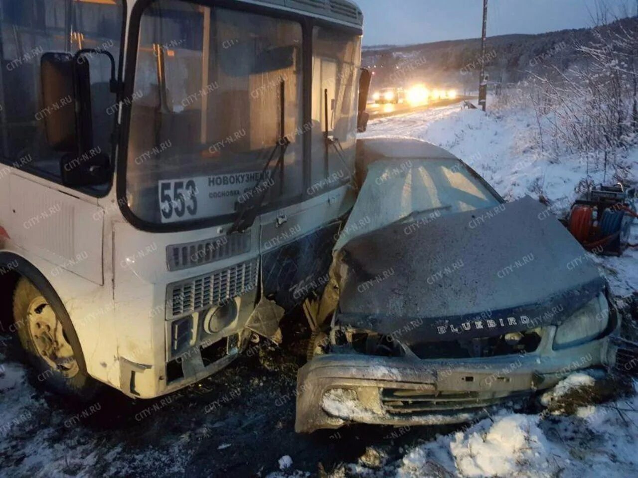Аварии сегодня новокузнецк на трассе. Авария с фурой в прокопьевске. Авария на трассе новокузнецк кузедеево. Трасса кемерово новокузнецк авария. Аварии сегодня новокузнецк на трассе.
