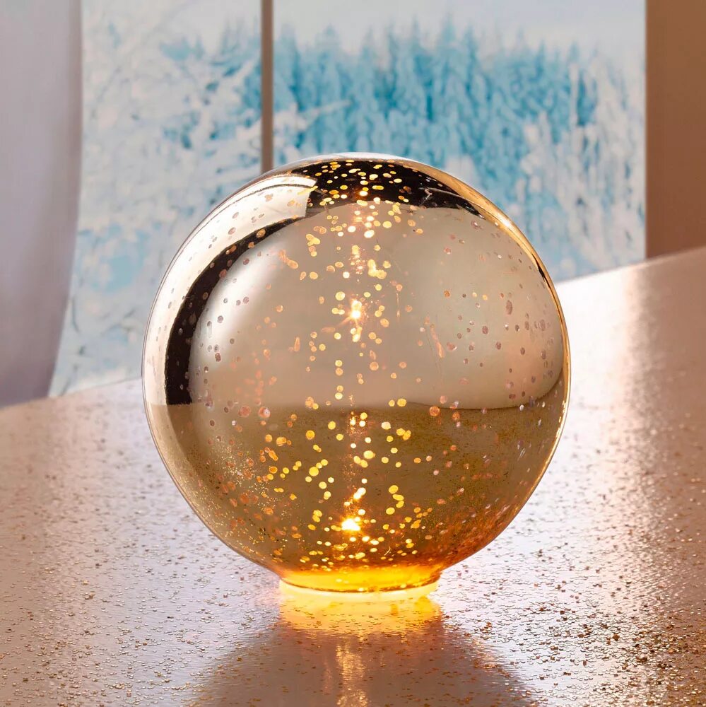 Лампа шаре купить. Шар стеклянный. Стеклянный шарик с блестками. Стеклянный шар с блестками внутри. Новогодний стеклянный шар.
