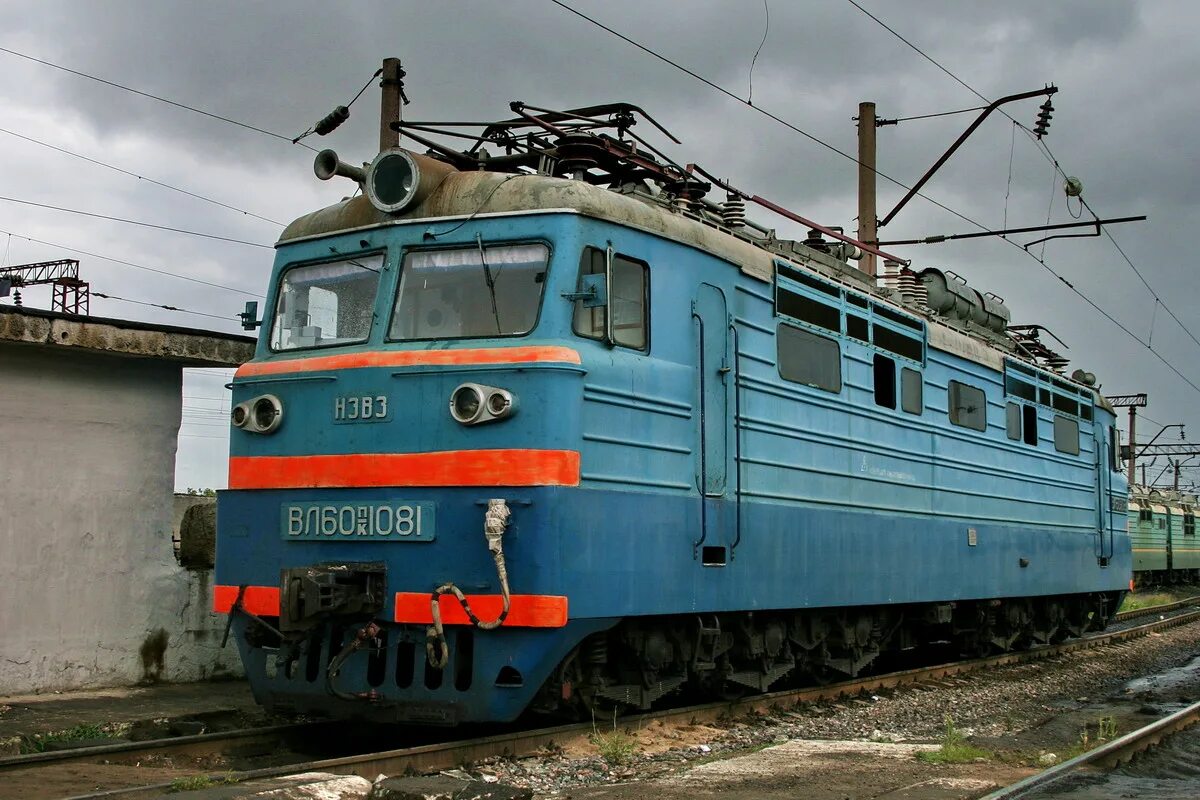 Электровозом называется. Вл60п электровоз. Вл60 электровоз. Вл60к 001. Электровоз вл60к 042.