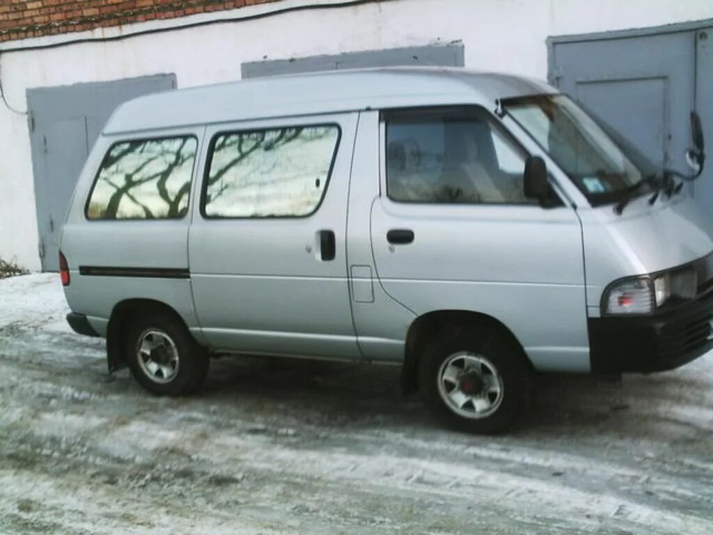 Тойота товн айс. Toyota town ace 80. тойота таун айс 2025. тойота таун айс ван. toyota town ace 1996 рефрижератор.