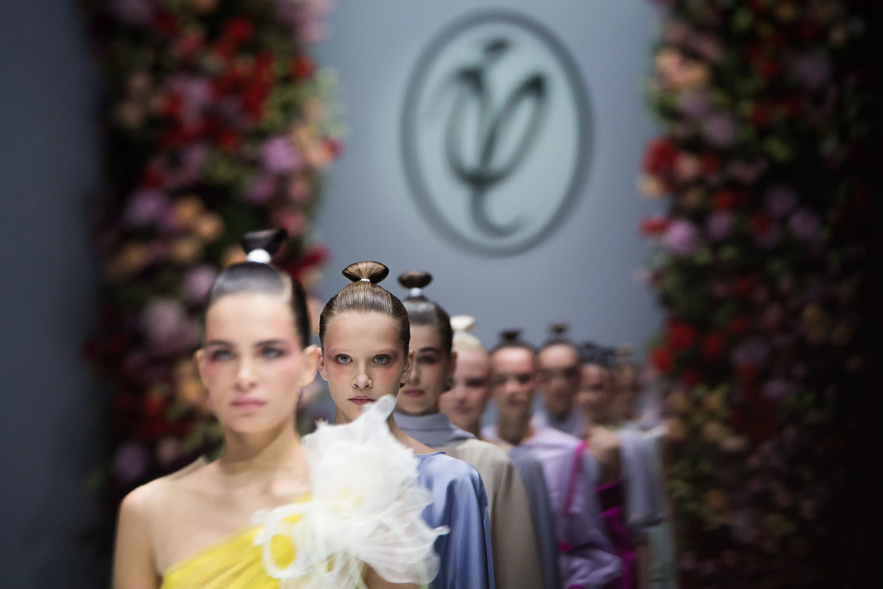Столичная мода 2024. Дизайнер джордж шагашвили грузинский. Fashion мероприятия. Fashion мероприятия. Fashion мероприятия.