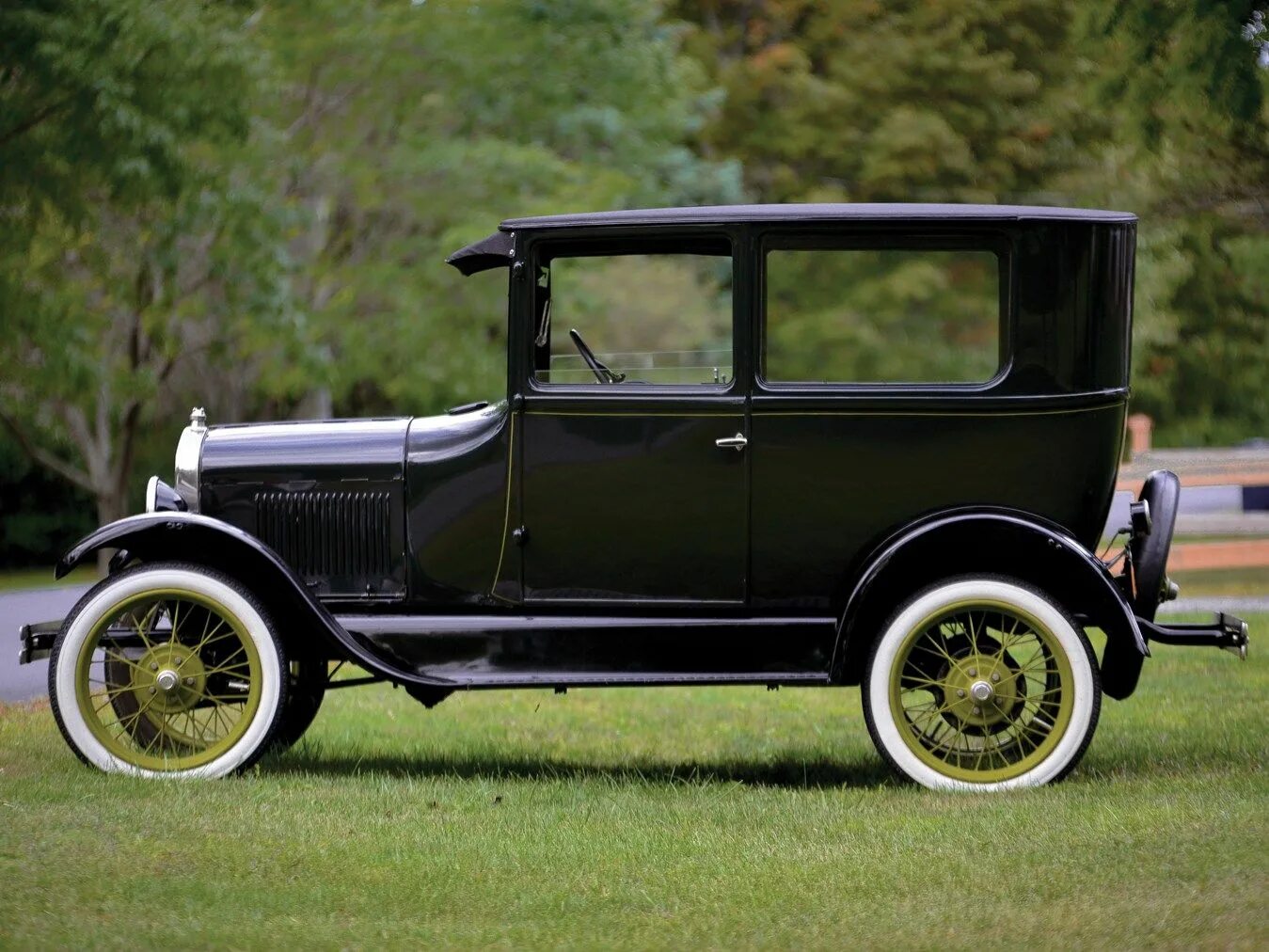 Первые автомобили форд. Ford model t.
