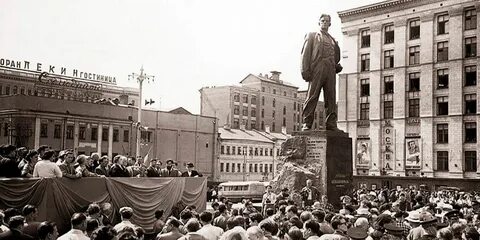 Открытие памятника поэту