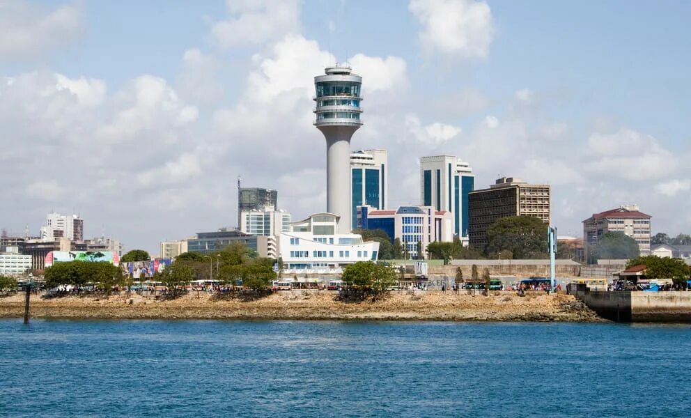 Город эс. Tanzania столица. Dar es Salaam с воды. Танзания фото города.