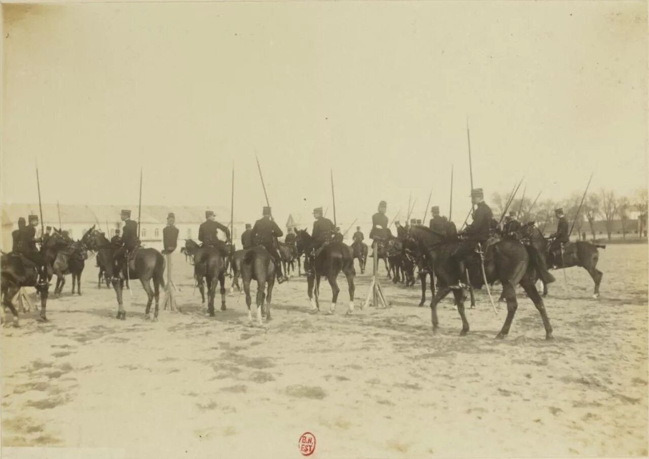 Николаевское кавалерийское училище 1902. Николаевское кавалерийское училище в Петербурге. Николаевское кавалерийское училище 1886. Кавалерийская школа.